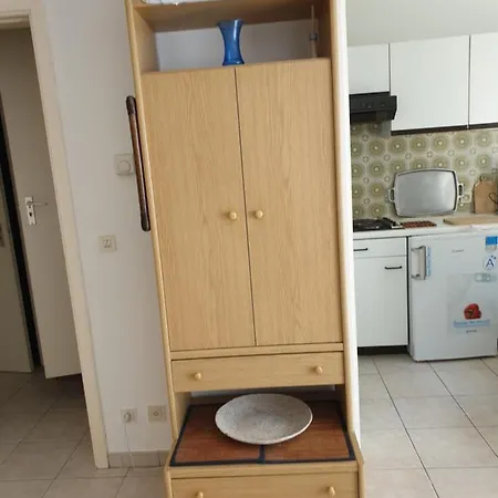 Sun Side Apartment